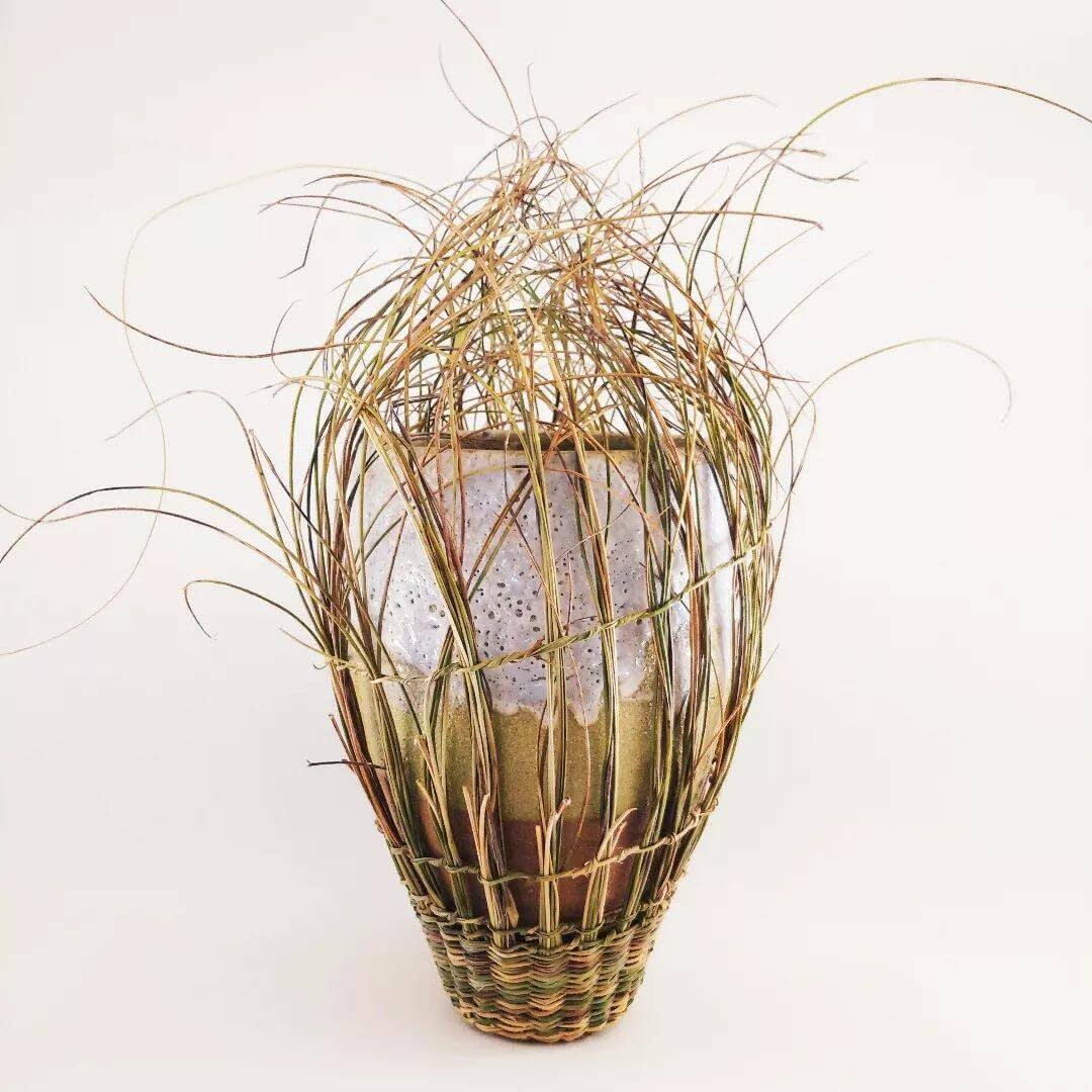 Tons Terrosos: A Paleta de Cores Dominante na Cerâmica Moderna de 2026