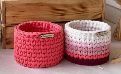 10 Ideias Criativas para Usar Cestos de Fio de Malha na Decoração