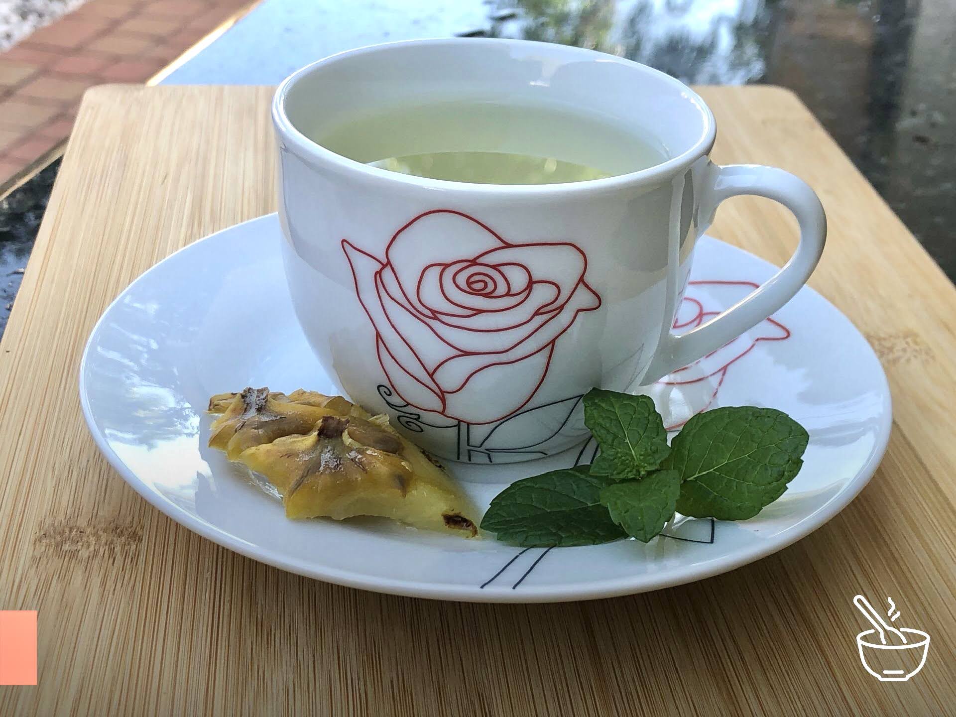 benefícios do chá de casca de abacaxi para a saúde