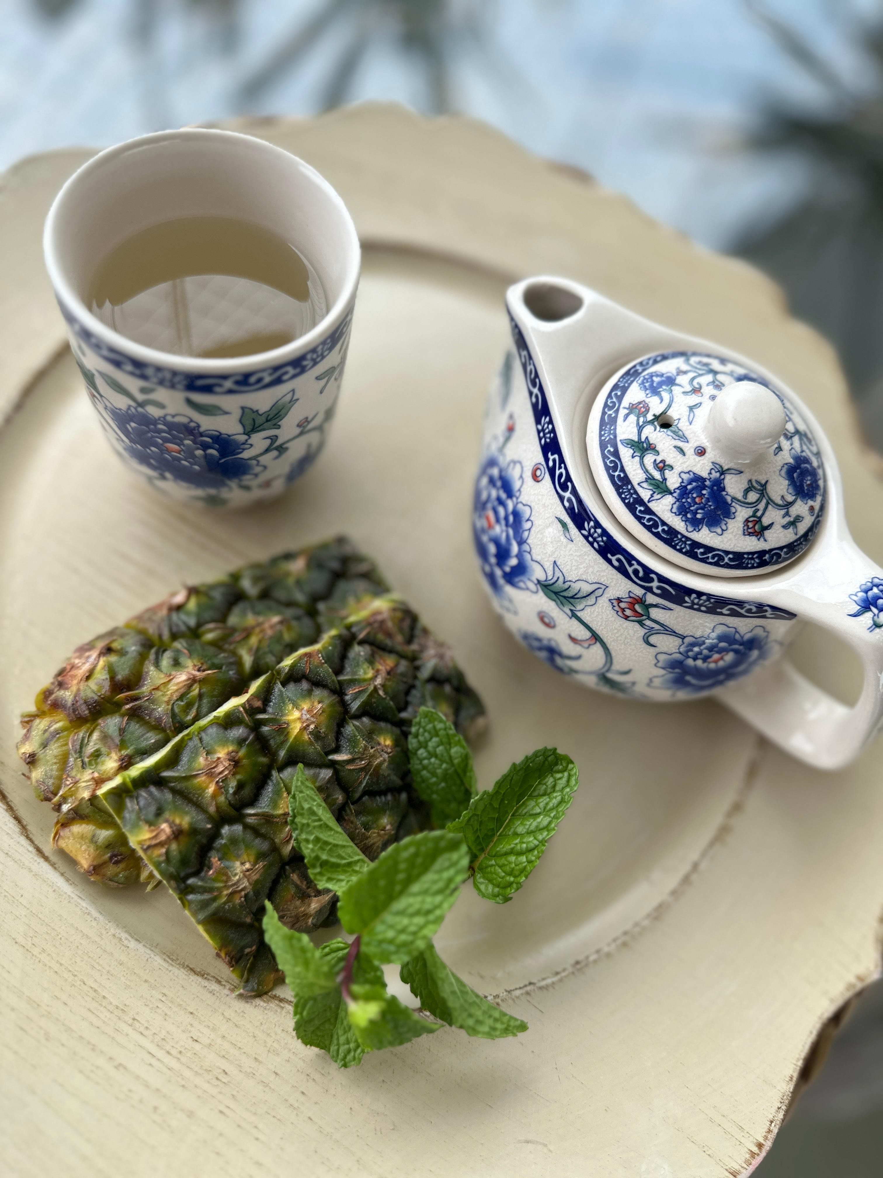 chá de casca de abacaxi