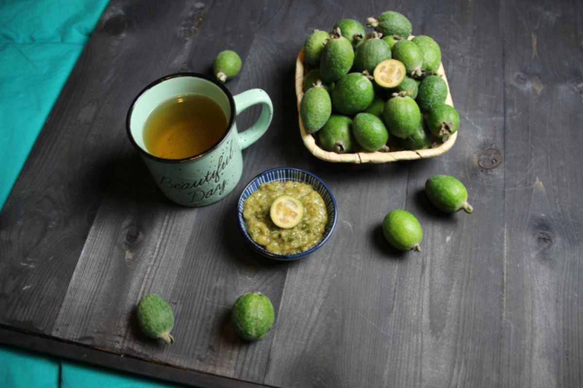 Os Mitos e Verdades sobre o Chá de Folha de Goiaba