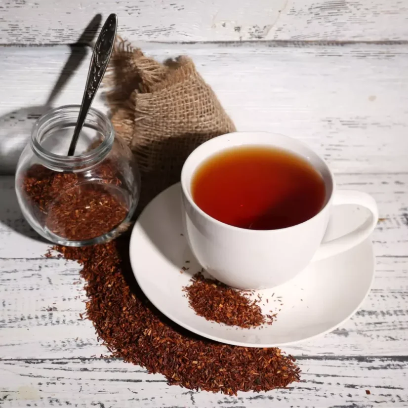 Chá de Rooibos para Dormir Melhor: Mitos e Verdades