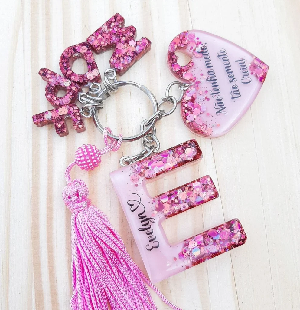 5 Tipos de Chaveiros de Resina para Presentear