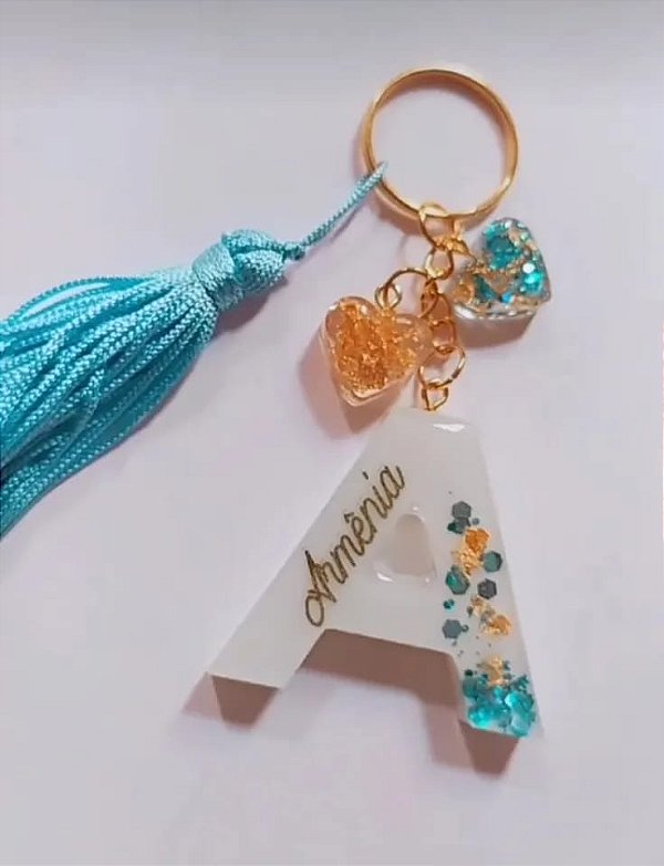 Guia Completo: Como Fazer Chaveiros de Resina em Casa