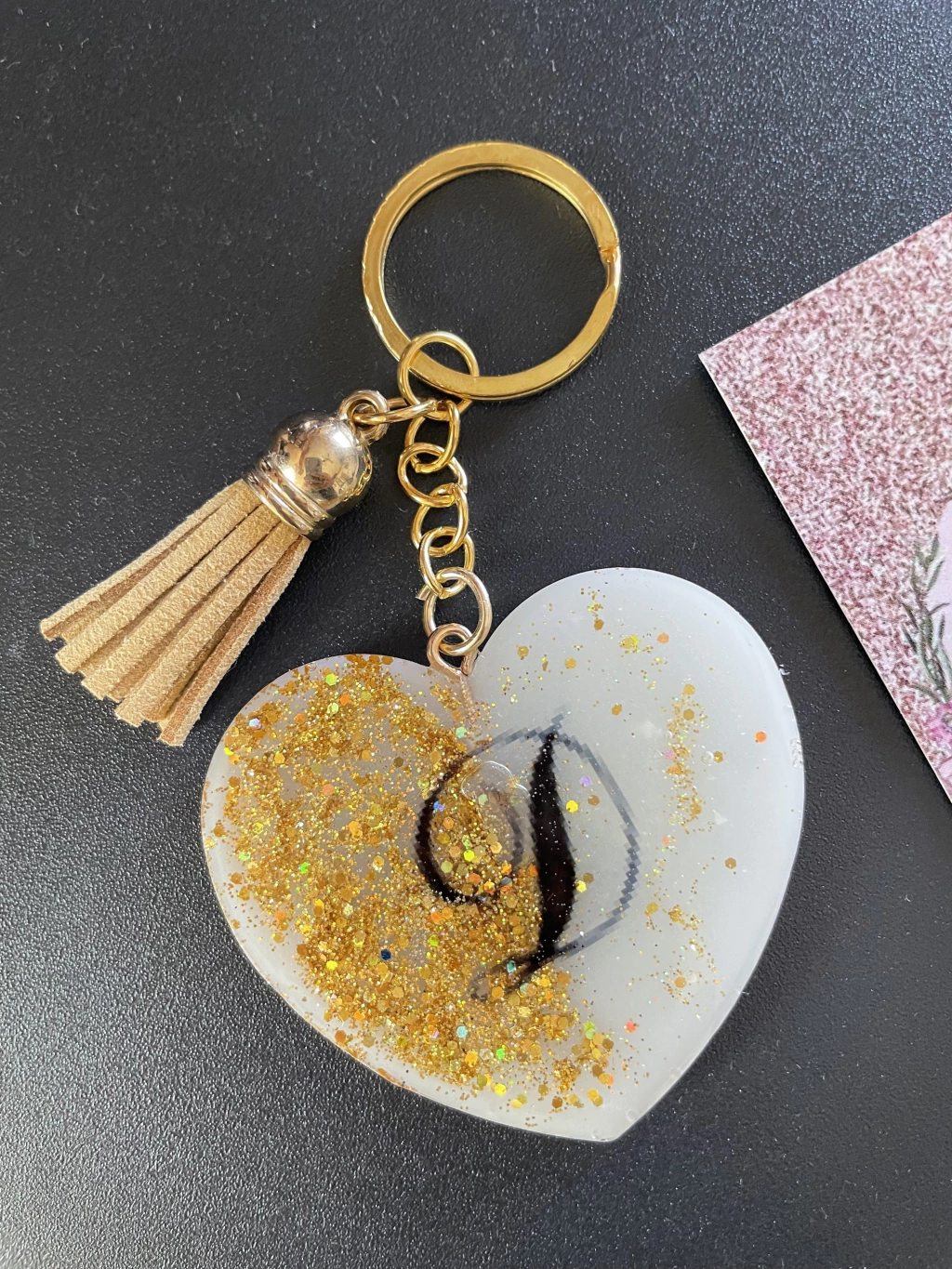 5 Tipos de Chaveiros de Resina para Presentear