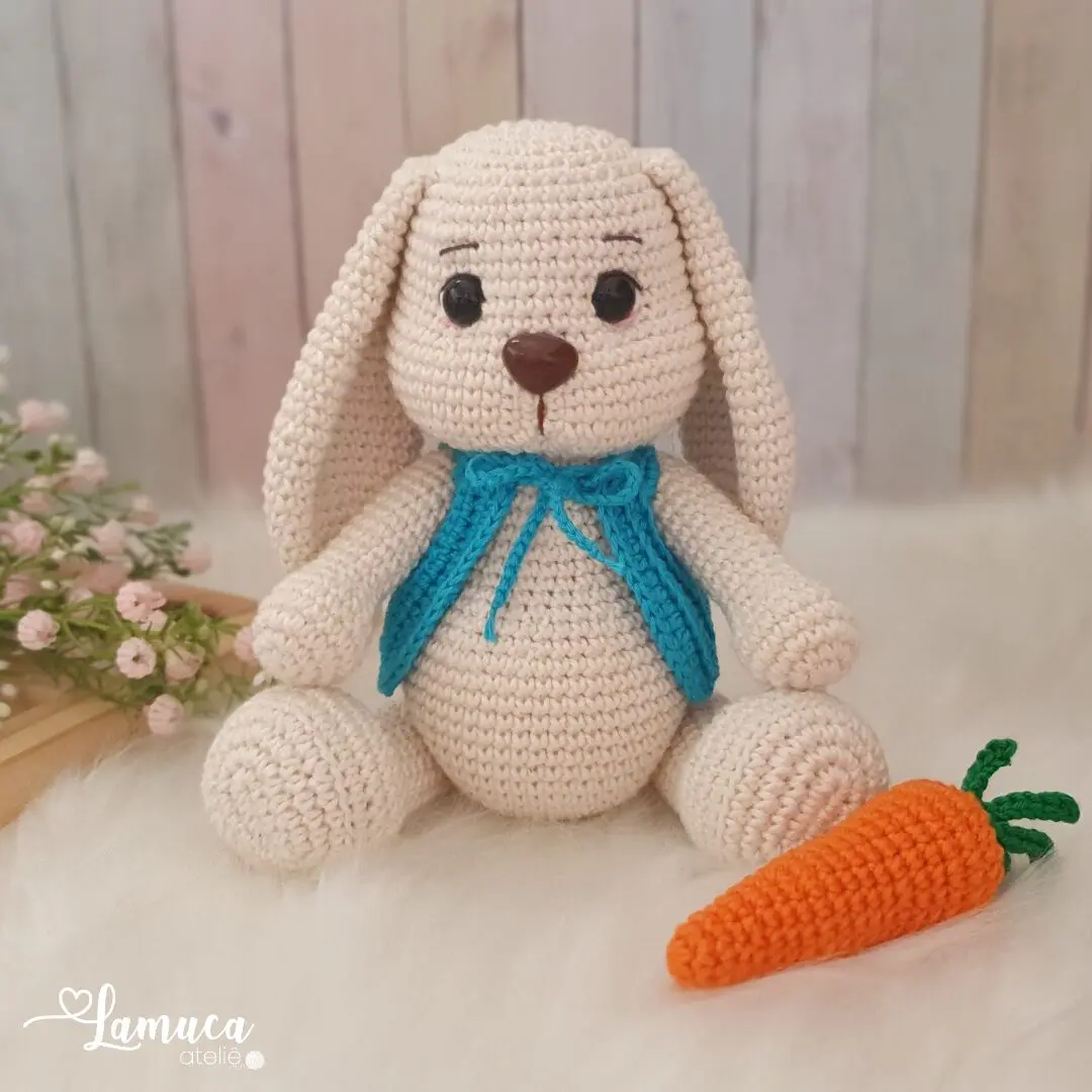 coelho amigurumi