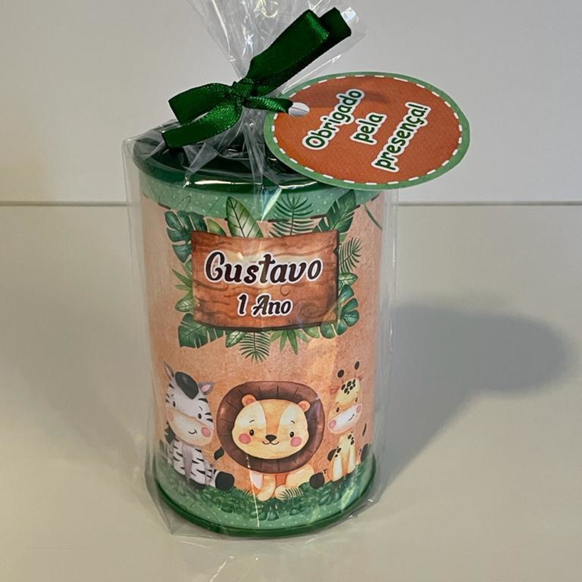 Cofrinhos de Cerâmica vs. Papelão: Qual o Melhor para Sua Festa?