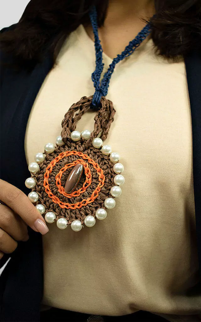 Estilo Boho Chic em Colares de Crochê: Dicas para Adotar a Tendência