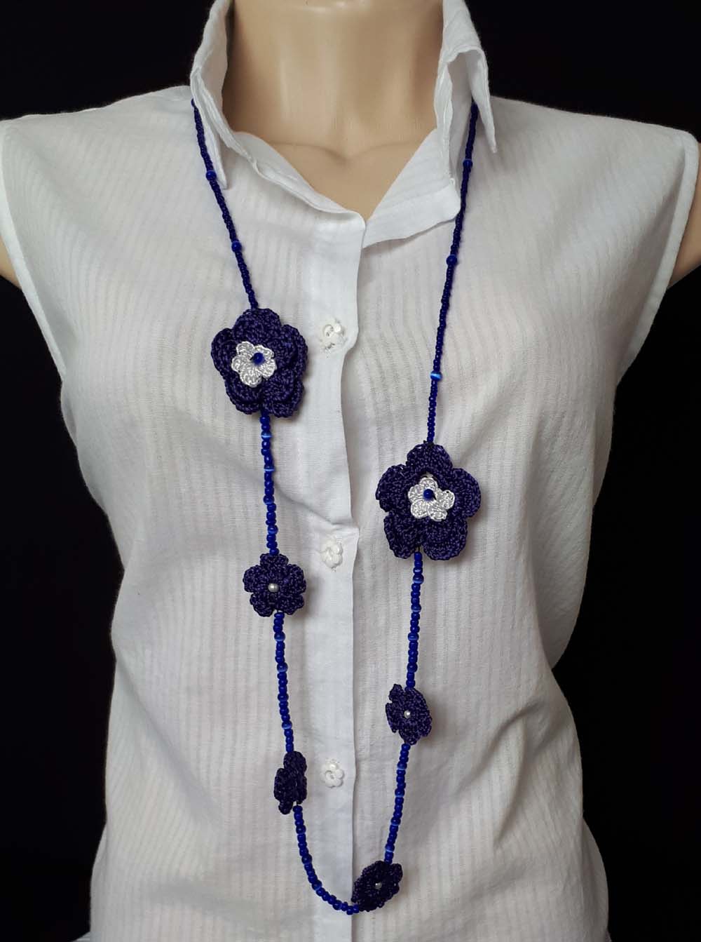 Tendências de Colares de Crochê para 2025/2026: Cores e Materiais