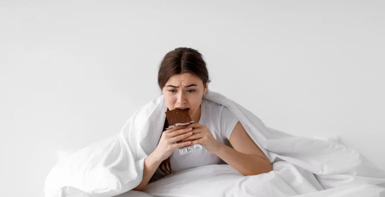 Desvendando os Gatilhos da Fome Emocional: Um Guia Completo