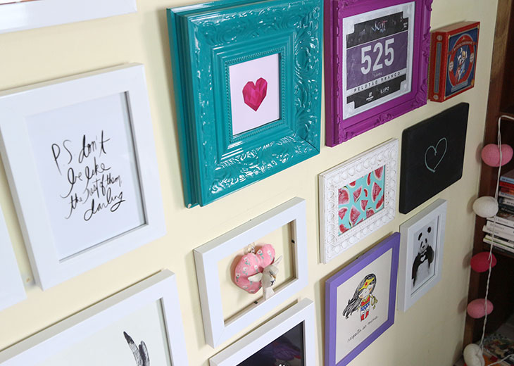 fixar quadros na parede com fita dupla face