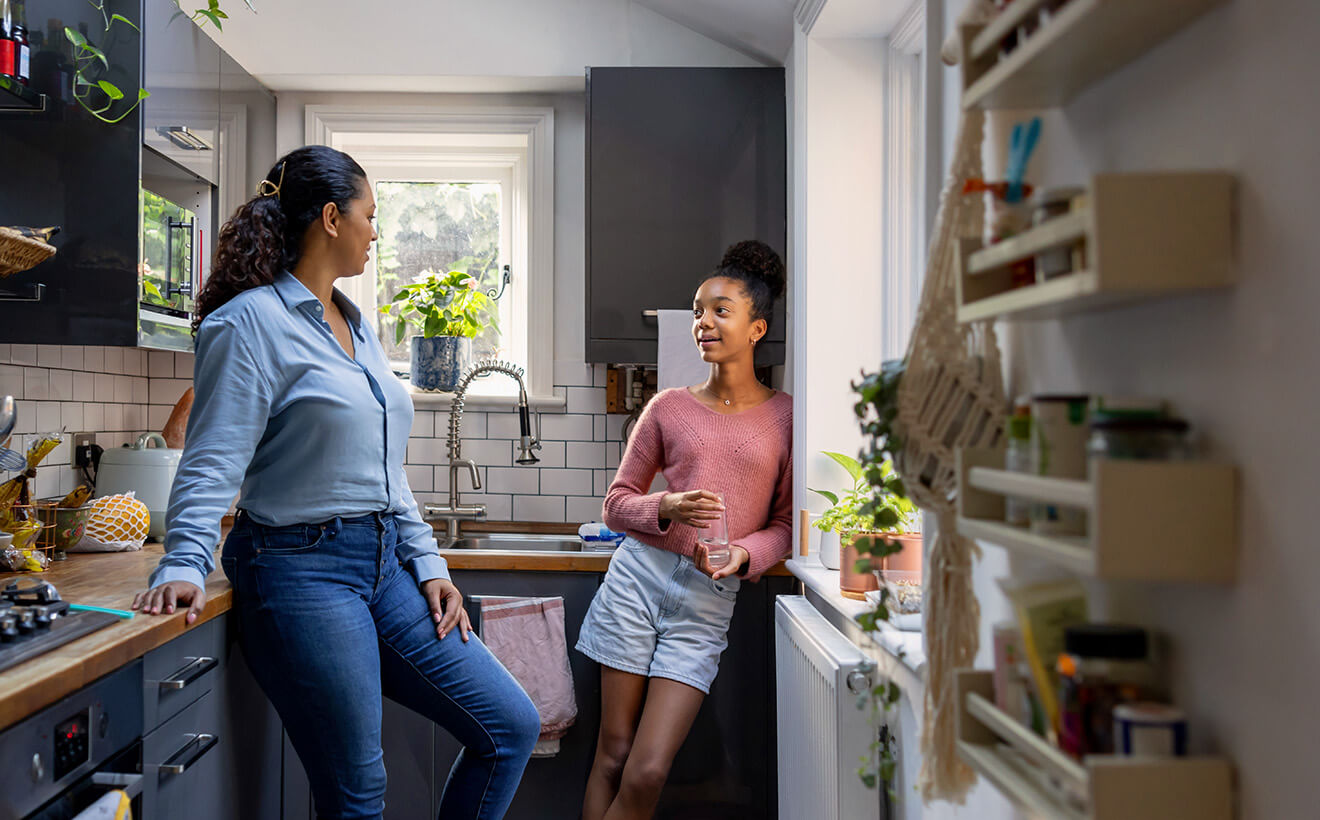 como conversar com adolescentes