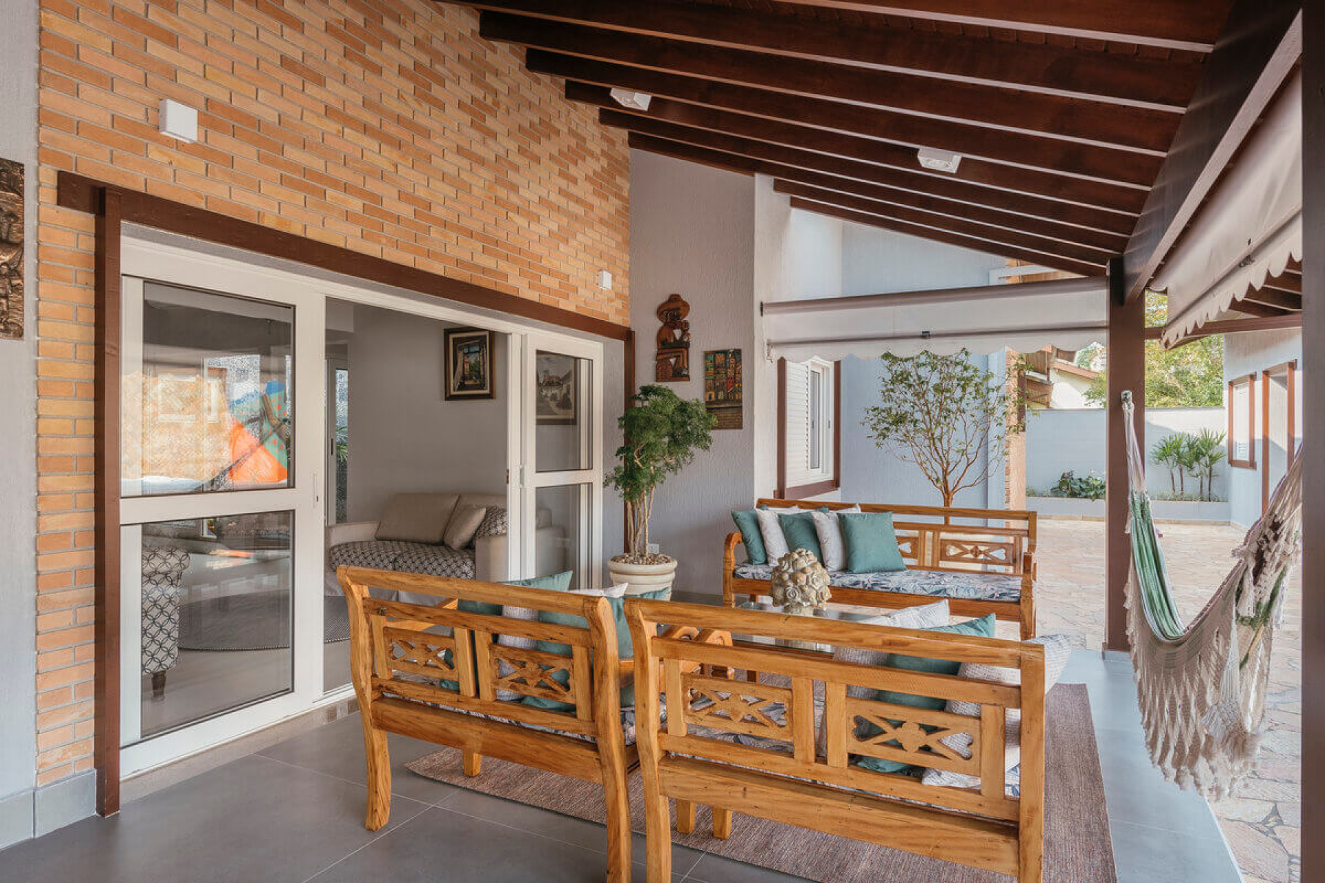 pintar móveis de madeira antigos