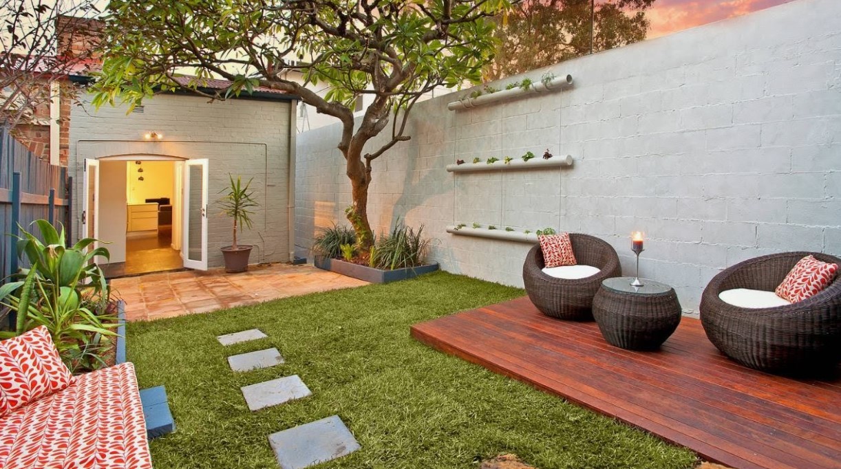 5 ideias de móveis DIY para pátios pequenos