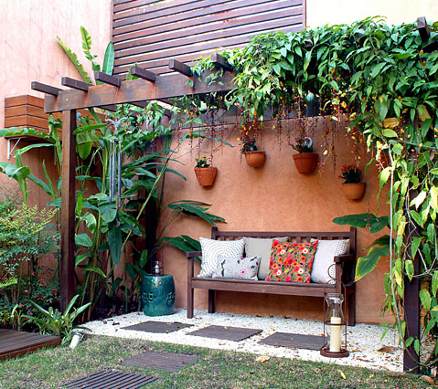 Guia completo de plantas baratas para áreas externas