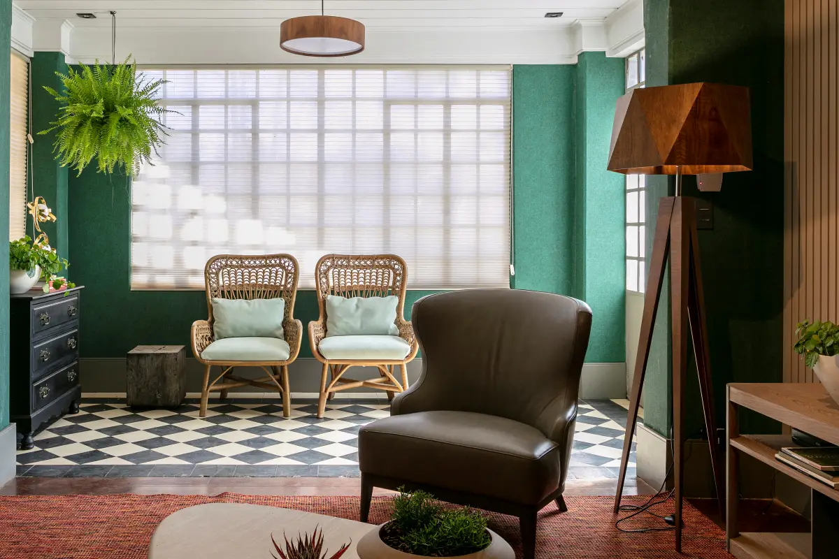 Guia Completo: Como Restaurar Móveis Antigos em Casa