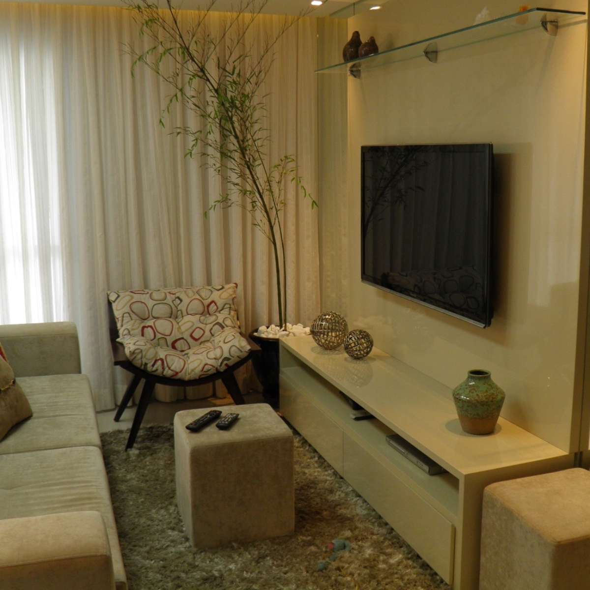 como decorar sala pequena gastando pouco