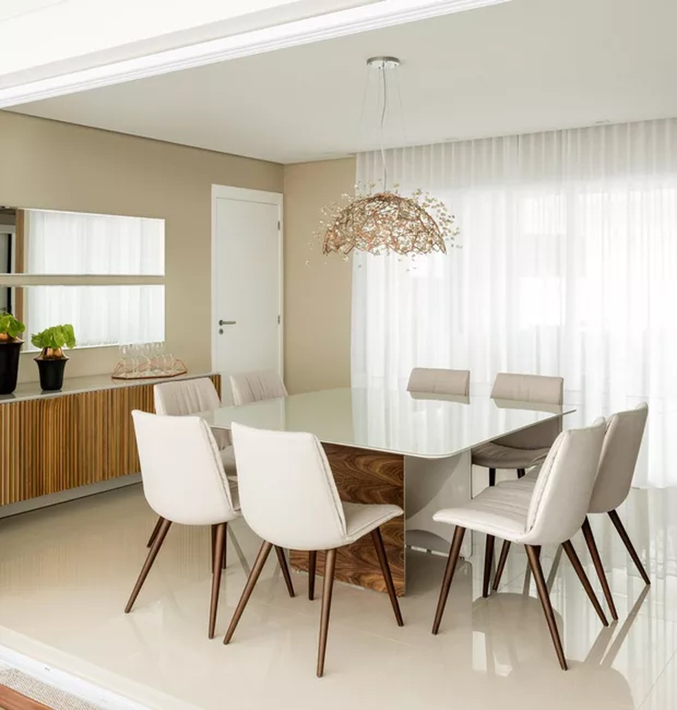 altura mesa de jantar e cadeira