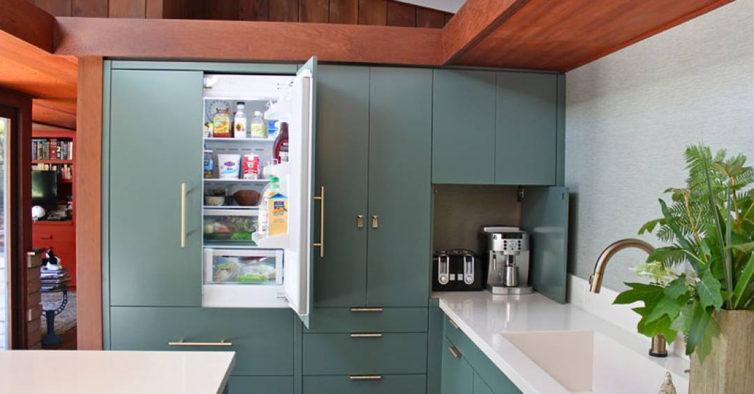 como esconder a geladeira no projeto de reforma da cozinha