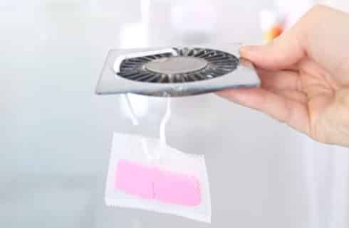 limpeza de ralo com bicarbonato e vinagre