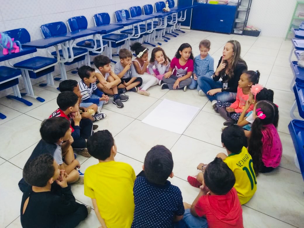 como alfabetizar brincando com materiais concretos