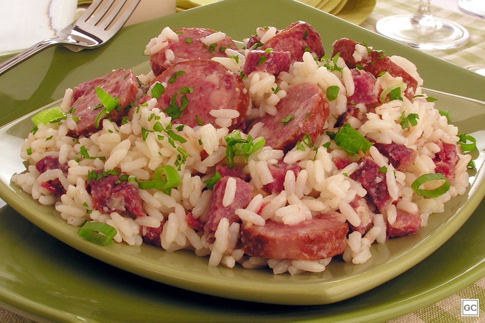 arroz carreteiro com carne seca e linguiça