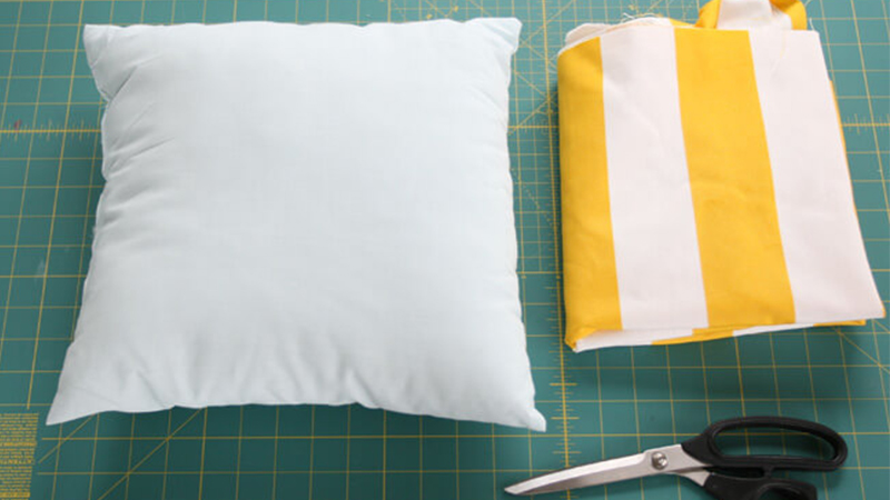 5 Ideias Criativas de Capas de Almofada Sem Costura para Iniciantes