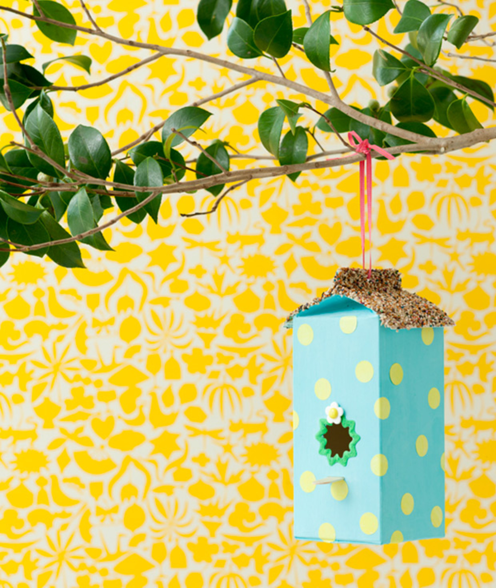 como fazer casinha de passarinho com caixa de leite