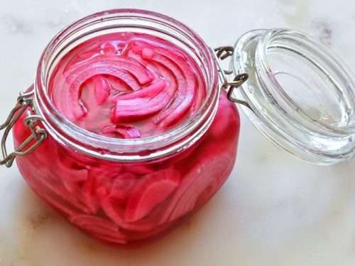 como fazer conserva de cebola roxa