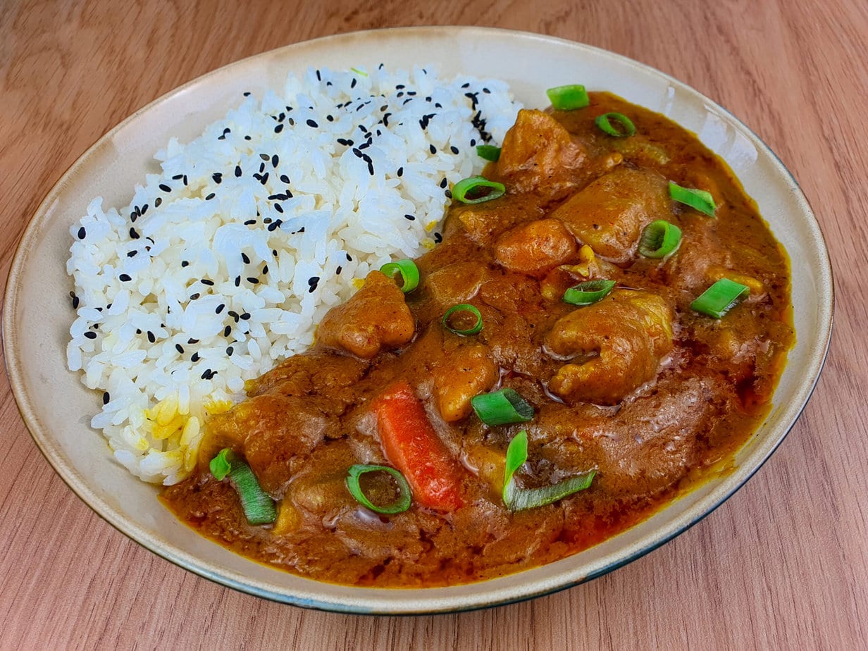 curry tailandês com leite de coco