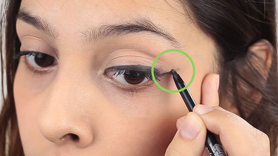 como fazer delineado gatinho perfeito