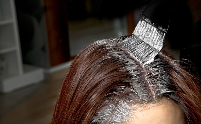 Os Melhores Produtos para Descolorir o Cabelo em Casa