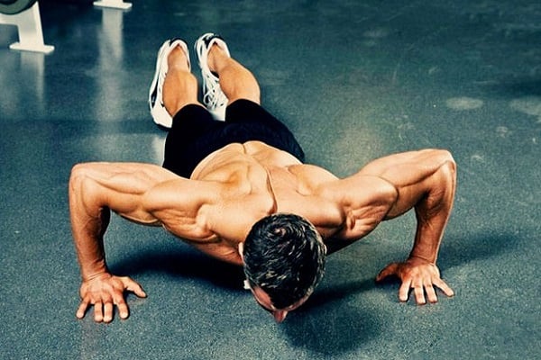 Os 7 Erros Mais Comuns na Flexão de Braço e Como Corrigi-los