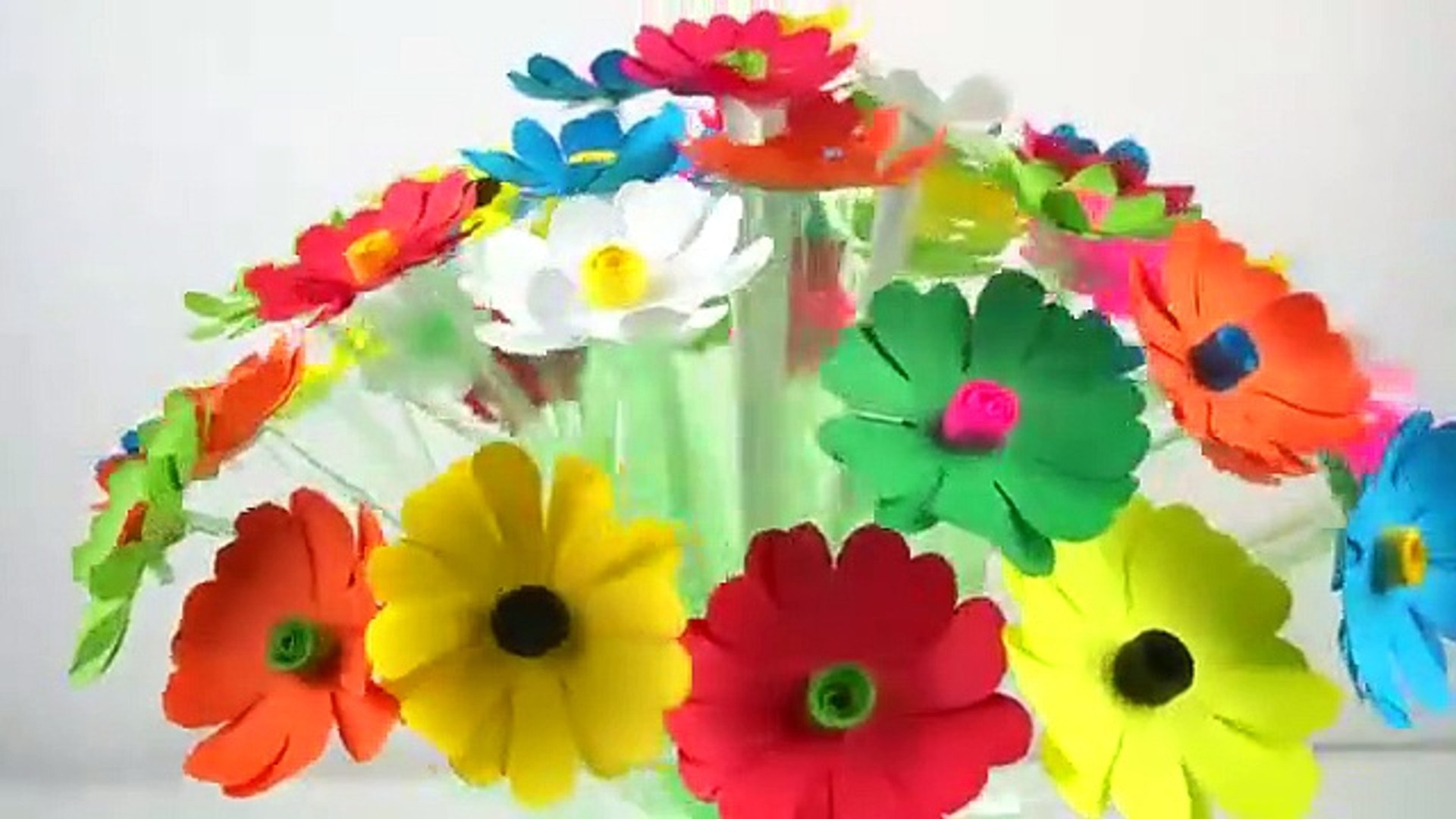 decoração com garrafa pet flores