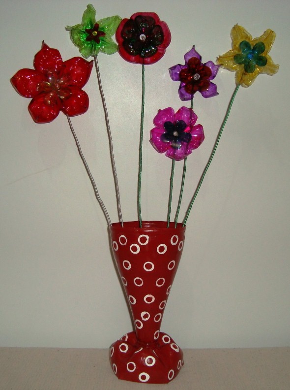 como fazer flor de garrafa pet