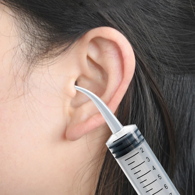 como fazer lavagem de ouvido em casa