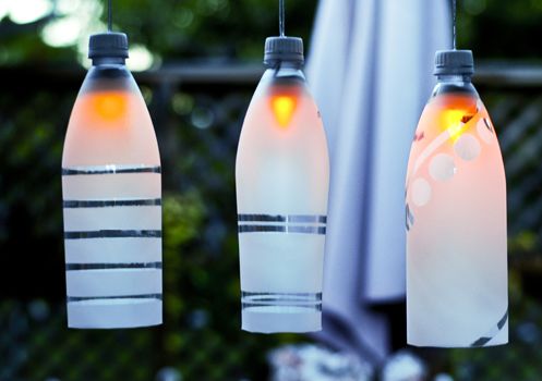 como fazer luminária com garrafa pet