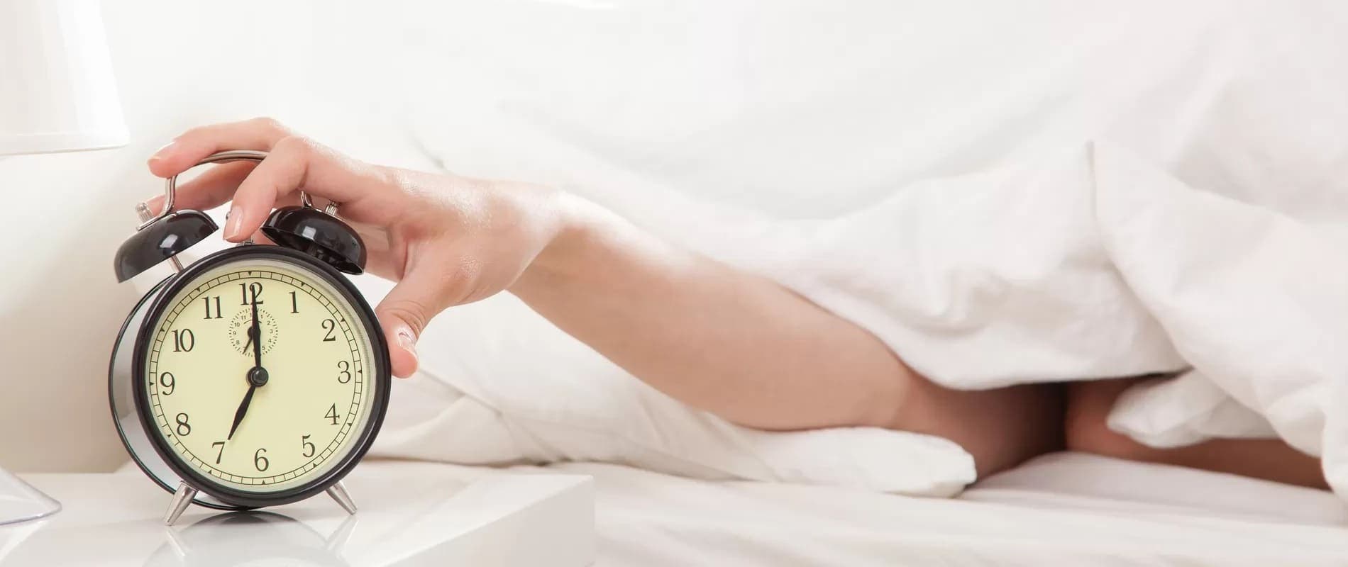 como fazer para acordar cedo