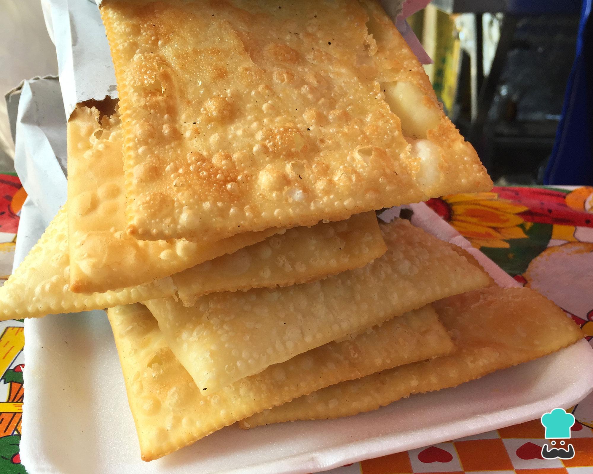 como fazer massa de pastel caseira