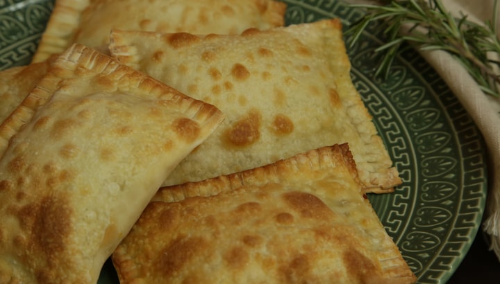receita de pastel de feira crocante