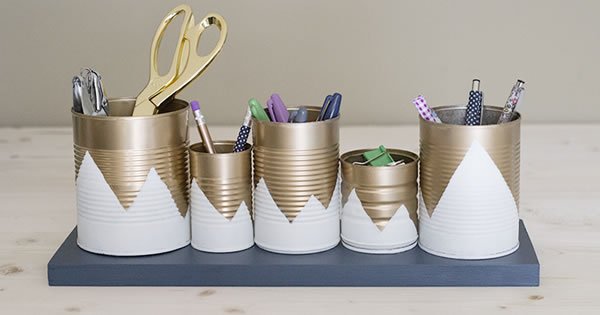 como fazer porta canetas com lata de extrato de tomate