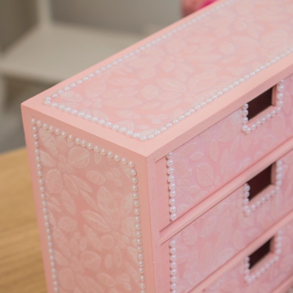 como fazer porta pincel com rolo de papel higienico passo a passo