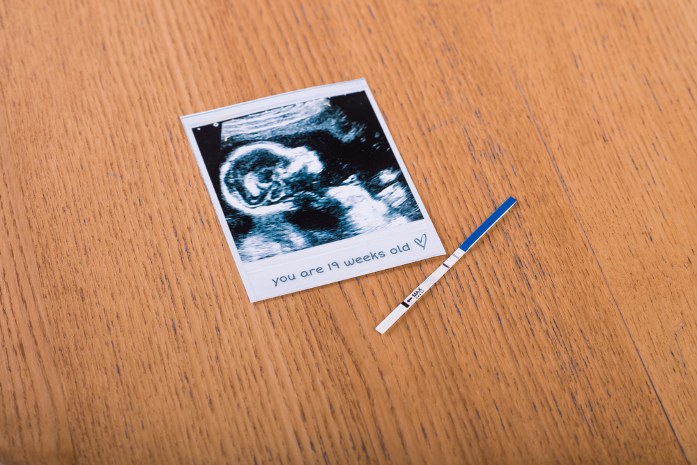 Teste de Farmácia vs. Exame de Sangue: Qual o Mais Confiável para Detectar Gravidez?