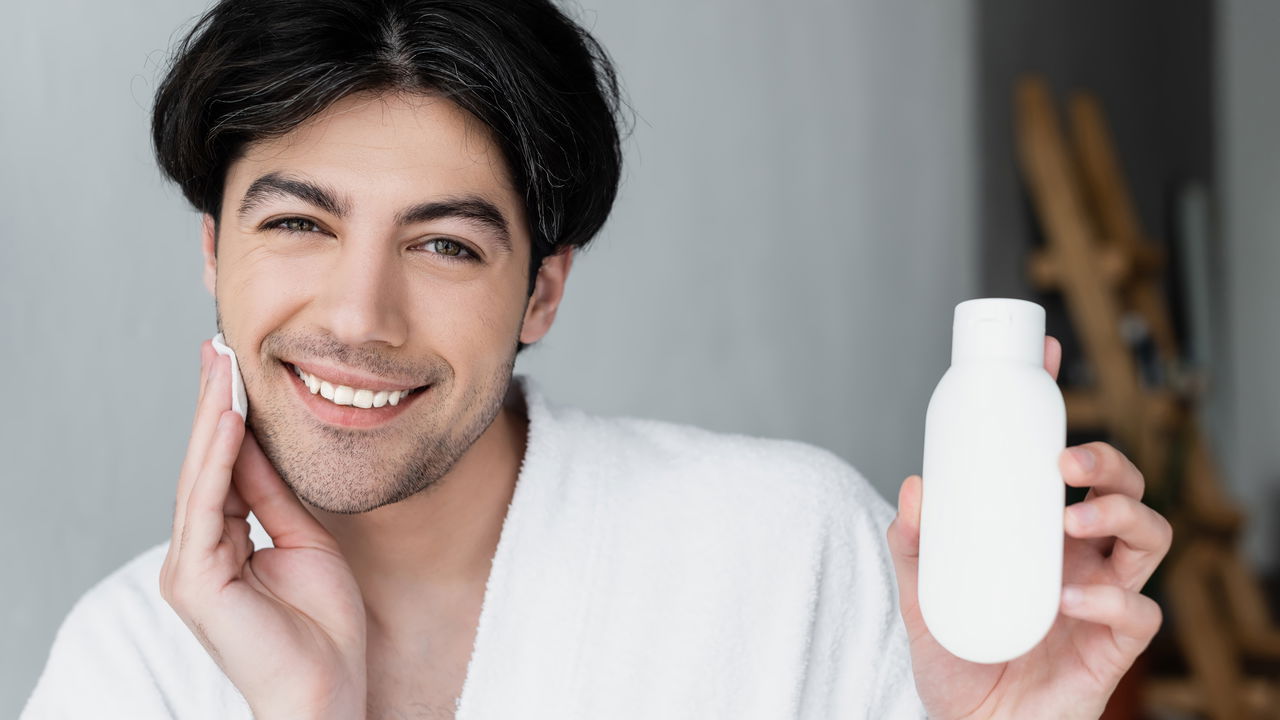 Pepino no Rosto: Refrescância e Hidratação com Tônico Caseiro