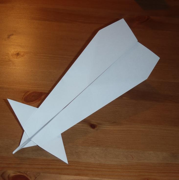 Dicas Avançadas de Aerodinâmica para o Seu Avião de Papel