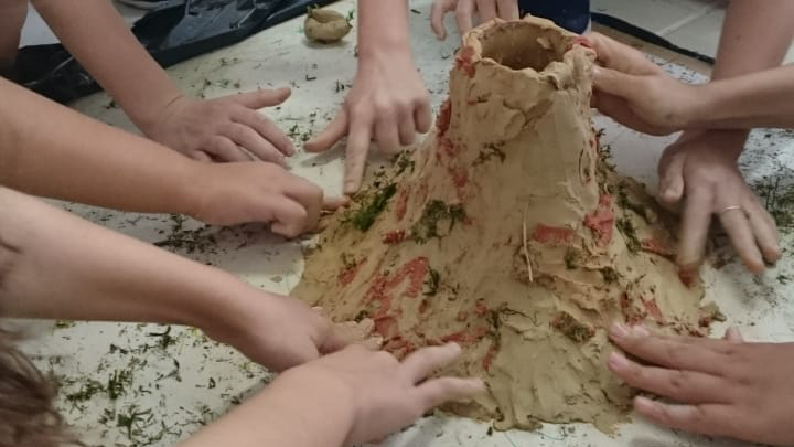 como fazer um vulco de bicarbonato