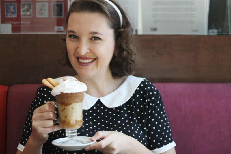 molde de gola boneca para vestido