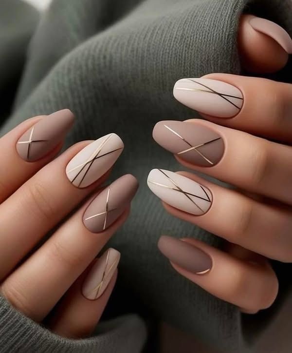 Como Fazer Unhas Almond Amendoadas e Elegantes