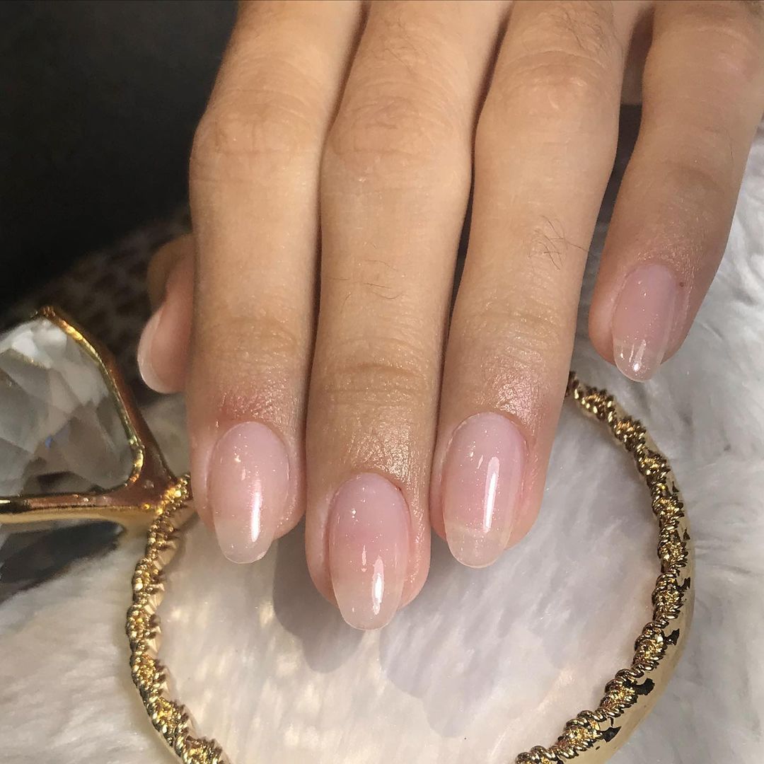 Como Fazer Unhas Almond Amendoadas e Elegantes