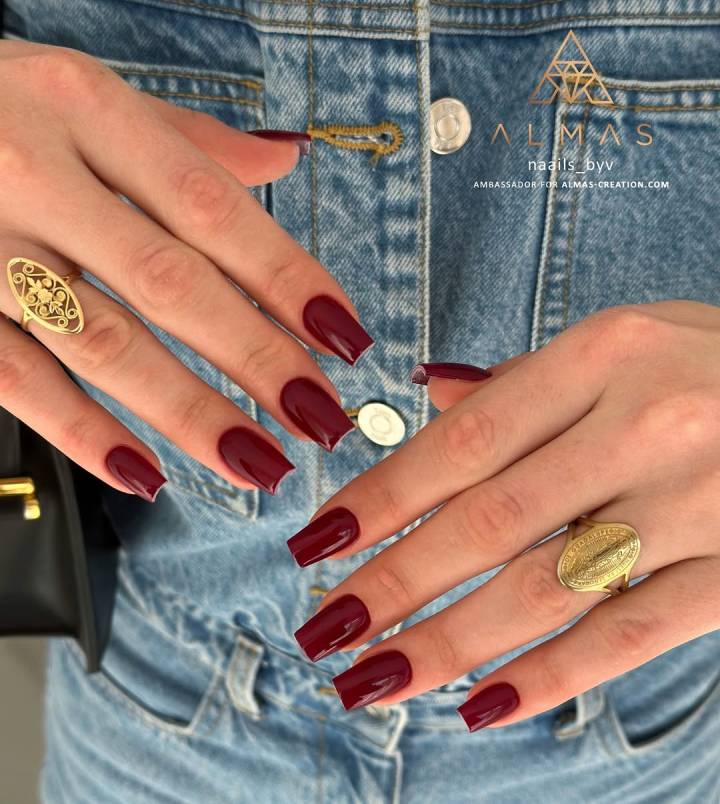 As Melhores Cores de Esmalte para Unhas Quadradas